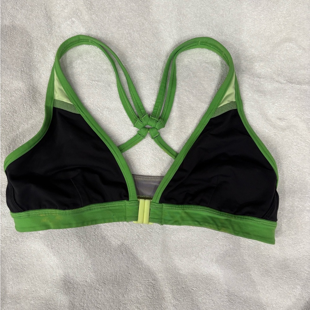 LULULEMON ~ razorback sports bra ~ size 8